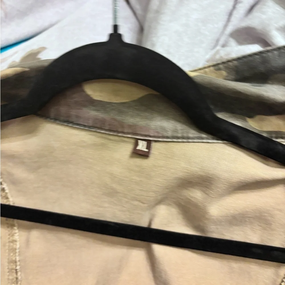 Kut from the Kloth Olive Utility Jacket with Versatile Design